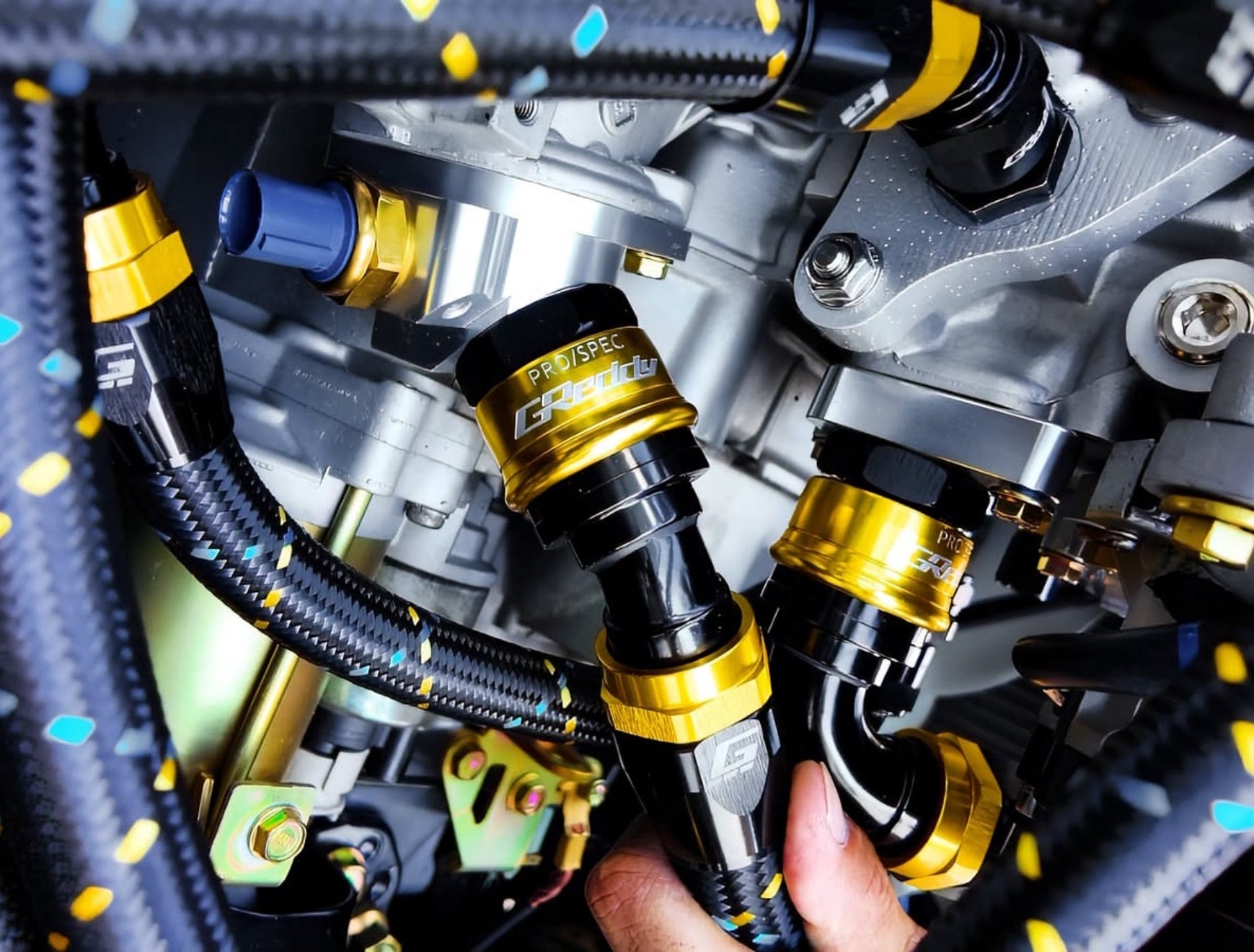 GREDDY PRO/SPEC 30 DEG. QUICK-RELEASE HOSE END(s) - BLACK/GOLD - (12860430 12860630 12860830 12861030 12861230 12861630 12862030)